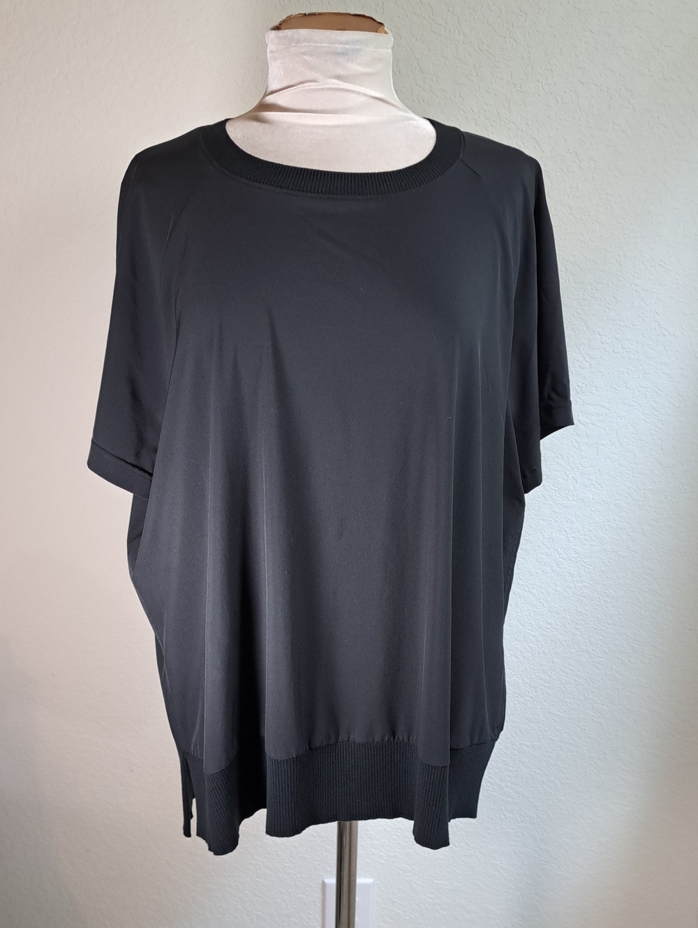 Athletic Works Women’s Black Top Relaxed Short Sleeve Scoop Neck Size XXL